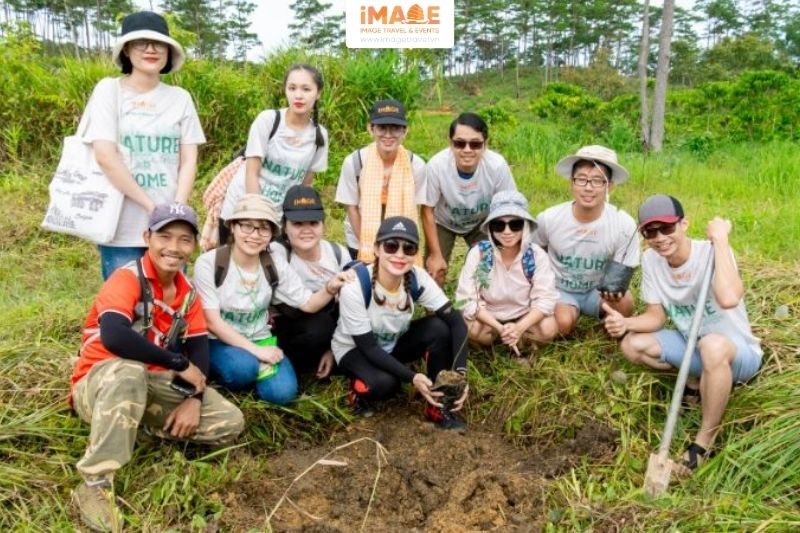 Tour Trồng Cây Xu Hướng ESG