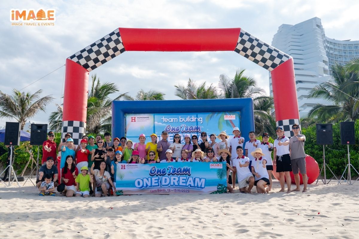 ONE TEAM - ONE DREAM