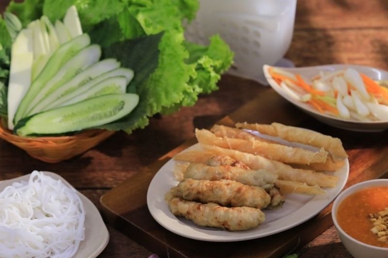 NEM NƯỚNG NHA TRANG