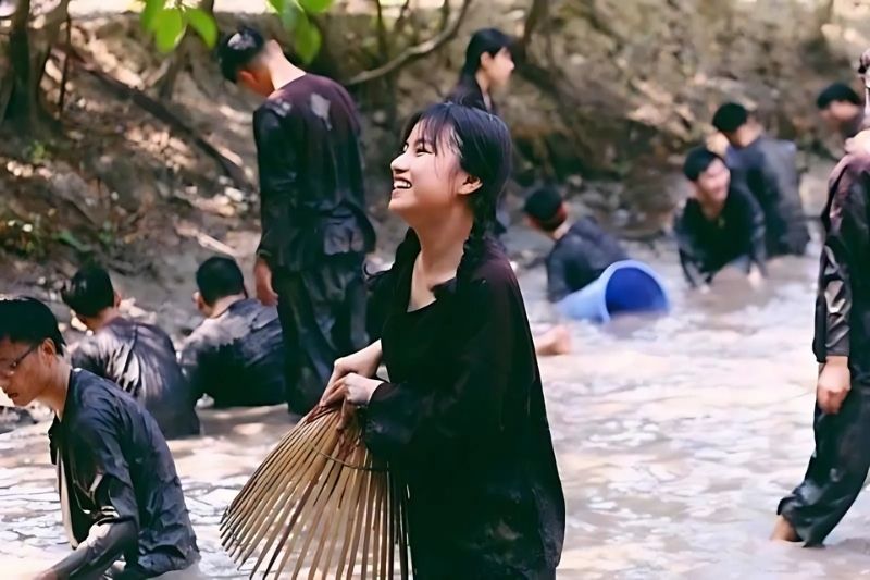 Hoạt động sinh hoạt bản địa