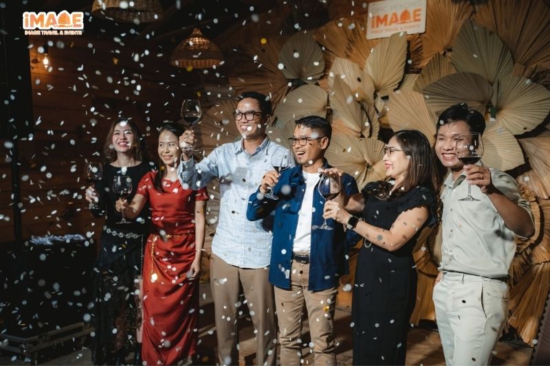 Khoảnh khắc xú động của Gala Dinner