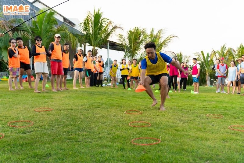 Trò chơi Team Building Phú Quý - Tốc Chiến Tốc Thắng